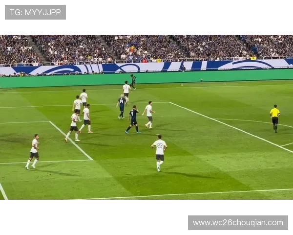 世界杯进球精彩瞬间回顾引爆全场的经典进球集锦
